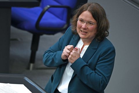 Die Grünen-Bundestagsabgeordnete Andreas Lübcke aus Brandenburg dringt auf eine rasche Umsetzung eines deutsch-polnischen Jugend