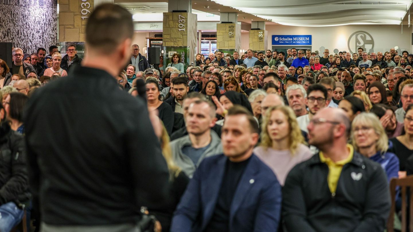 Anwalt Kuhlmann will bereits nach eigenen Angaben in den kommenden Tagen die ersten Klagen einreichen. Foto: Christoph Reichwein