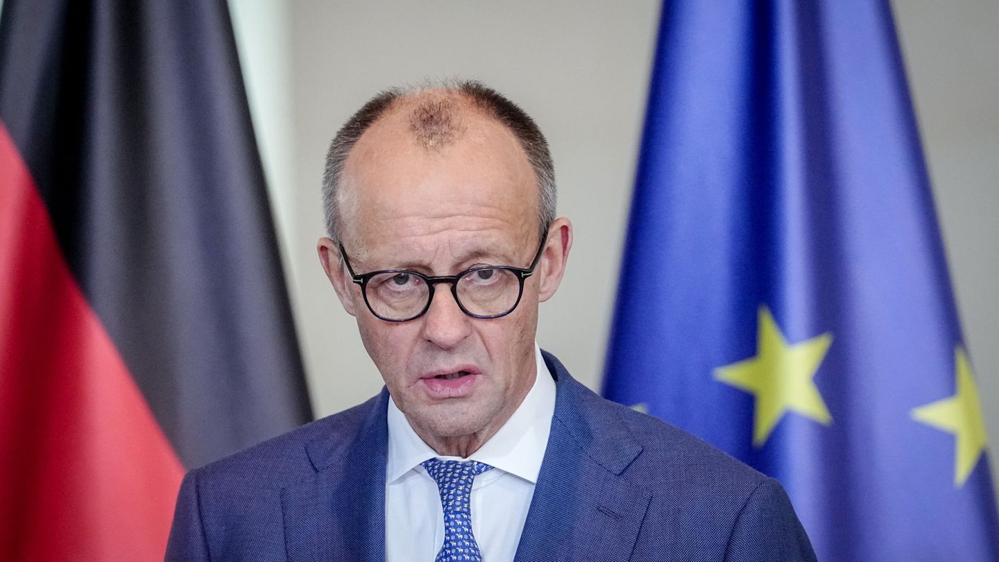 Bundeskanzler Friedrich Merz (CDU) reagiert mit europäischen Partnern auf Trumps Ankündigungen. (Archivbild) Foto: Kay Nietfeld/