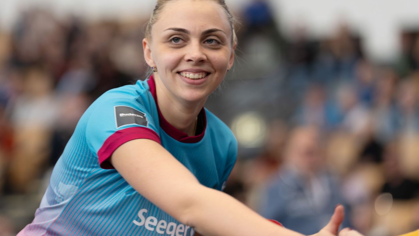 Tischtennis-Spielerin Sabina Surjan vom TTC Berlin Eastside beim gemeinsamen Bundesliga-Spieltag der Berliner Frauen und der Düs