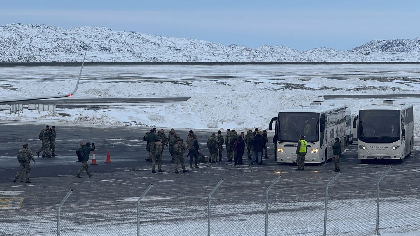 Erst am Freitag angekommen: Die Bundeswehr hat ihr Erkundungsteam aus Grönland wieder abgezogen. Foto: Julia Wäschenbach/dpa