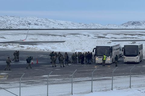 Erst am Freitag angekommen: Die Bundeswehr hat ihr Erkundungsteam aus Grönland wieder abgezogen. Foto: Julia Wäschenbach/dpa