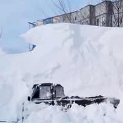 Schnee bis zum fünftem Stock – Kamtschatka versinkt in Eis