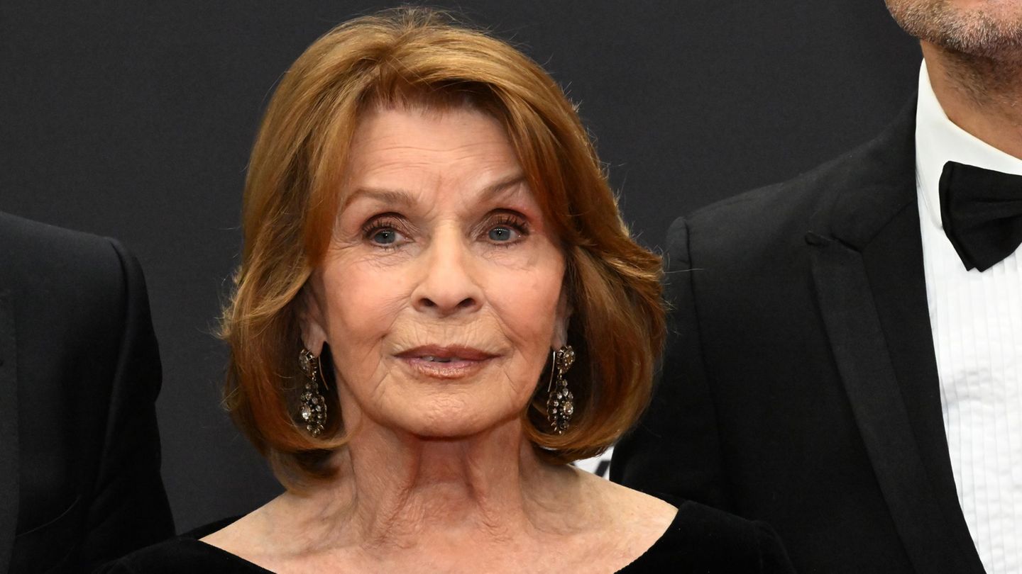 Senta Berger ist vor einer Lesung in Hamburg gestürzt