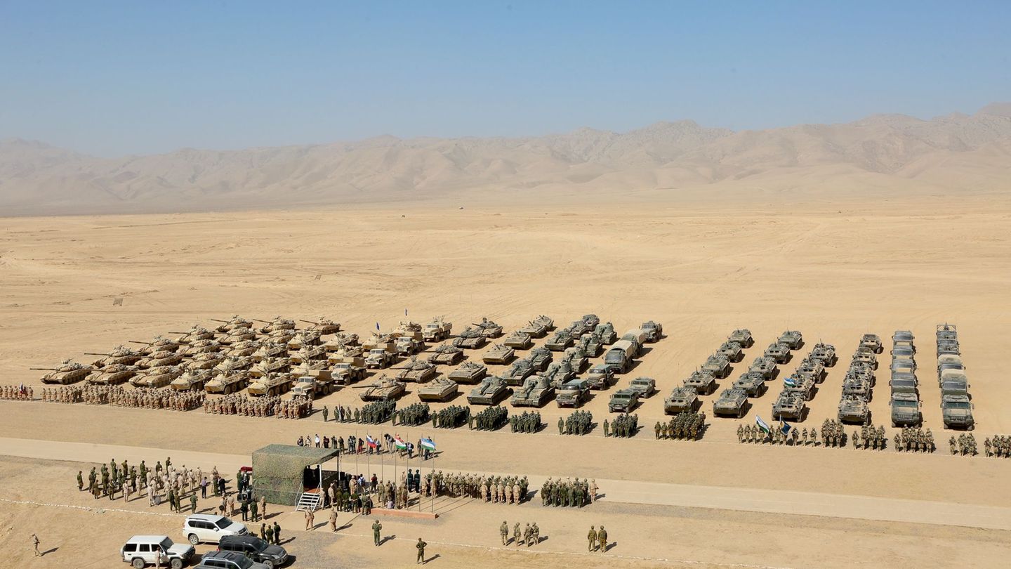 Tadschikistan beklagt eine schwierige Sicherheitslage an der Grenze mit Afghanistan. (Archivbild) Foto: Didor Sadulloev/AP/dpa