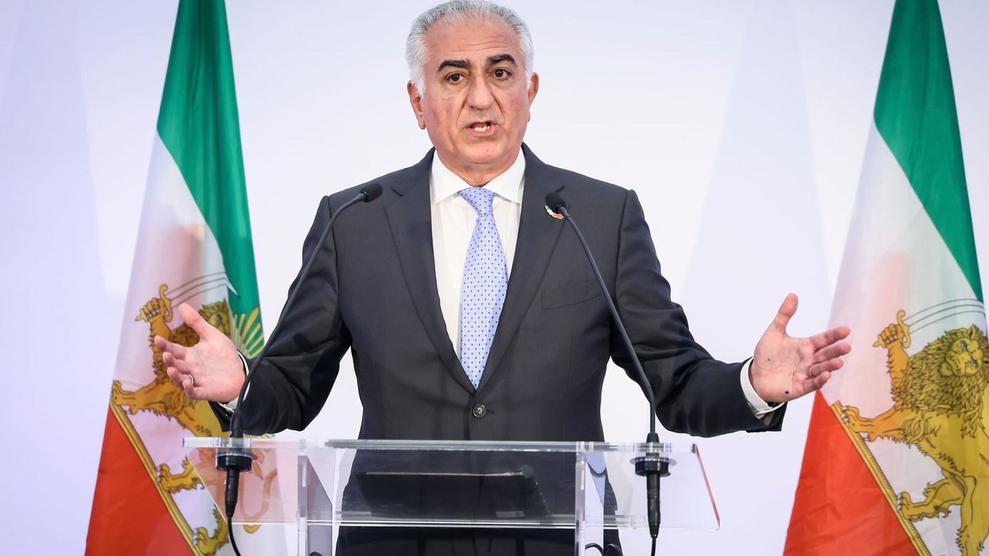 Reza Pahlavi, Sohn des gestürzten Schahs, kündigt seine Rückkehr in den Iran an