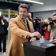Zum ersten Mal seit 1986 wird bei der Wahl des Präsidenten in Portugal eine Stichrunde nötig. Foto: Armando Franca/AP/dpa