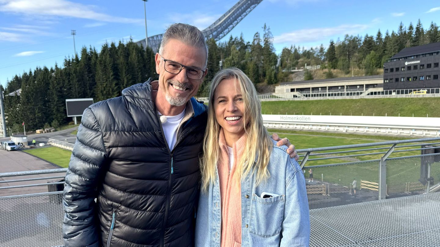 ARD-Sportreporter Michael Antwerpes begleitet Biathlon-Stars, hier mit der norwegischen Biathletin Tiril Eckhoff