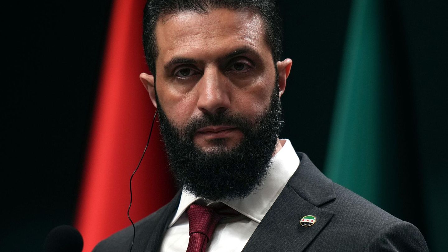 Syriens Übergangspräsident Ahmed al-Scharaa