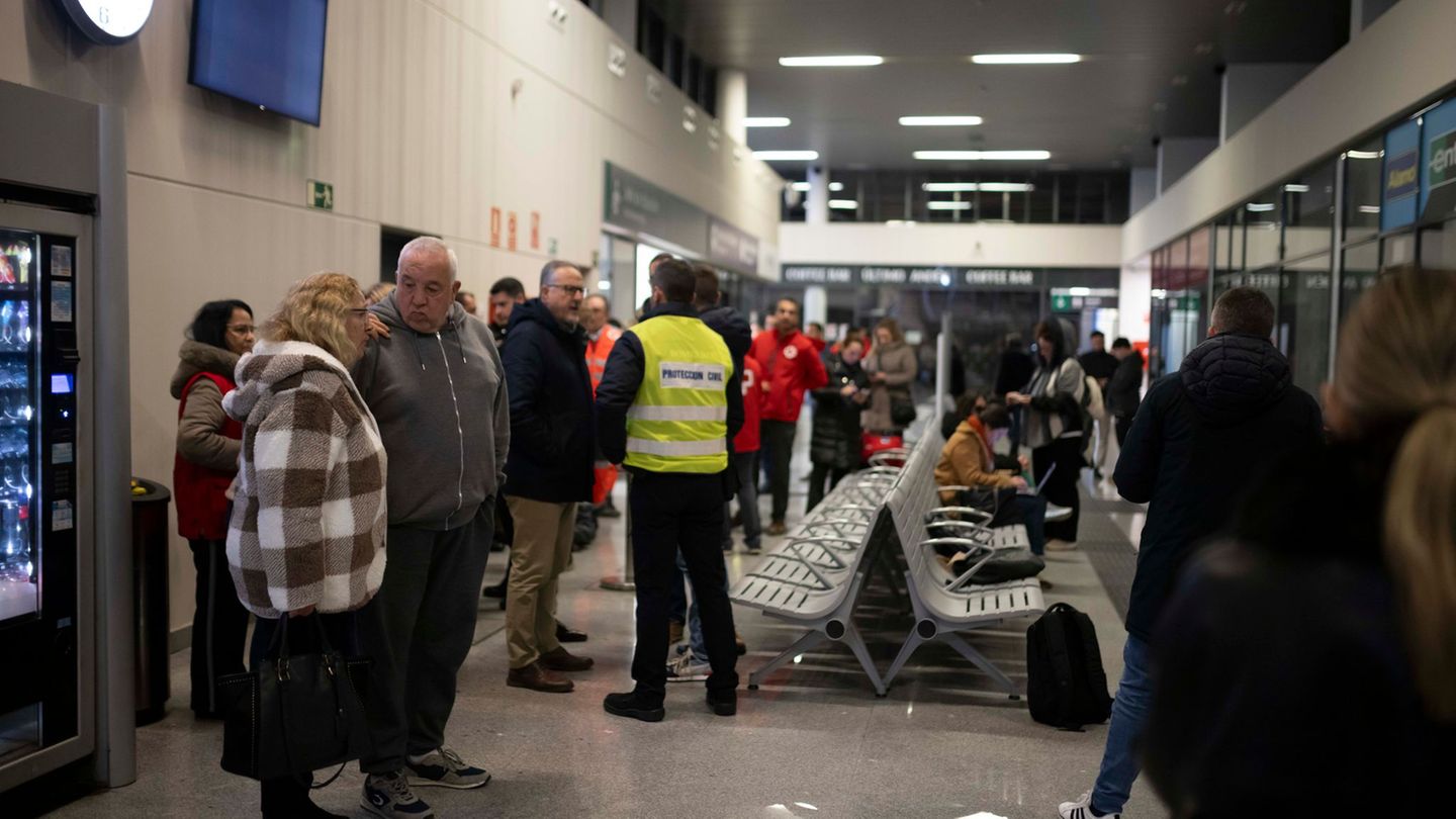 Das Königshaus in Madrid und Ursula von der Leyen sprachen ihr Beileid aus. Foto: Clara Carrasco/EUROPA PRESS/dpa