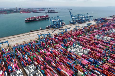 Chinesischer Container-Hafen