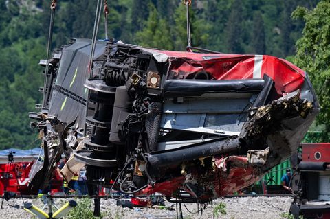Fünf Menschen kamen bei dem Unglück ums Leben. (Archivbild) Foto: Sven Hoppe/dpa