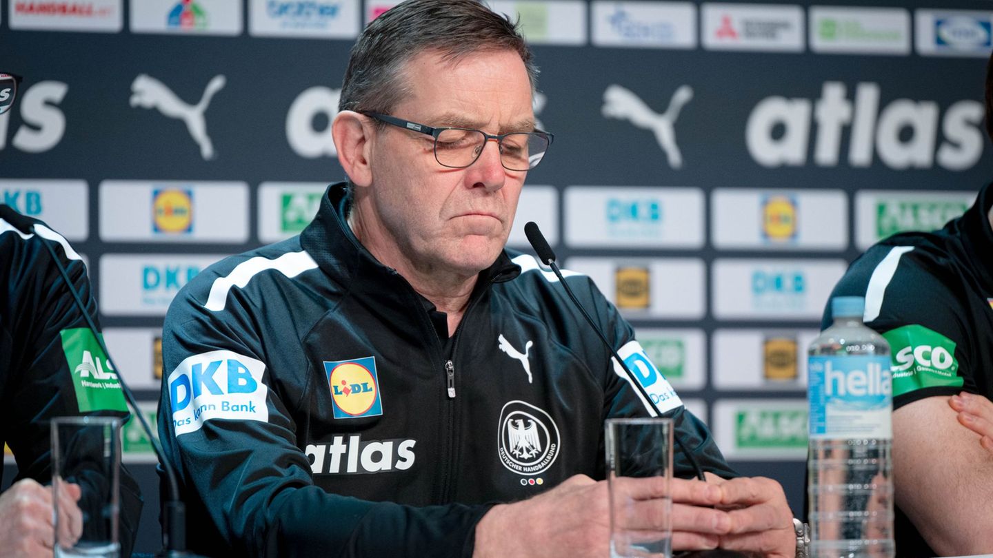 Für Alfred Gislason steht im EM-Duell mit Spanien einiges auf dem Spiel. Foto: Sina Schuldt/dpa