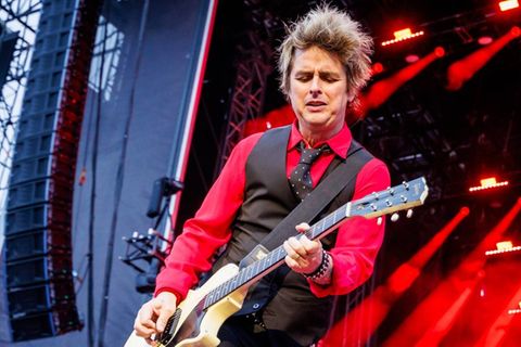 Billie Joe Armstrong und seine Band Green Day eröffnen den Super Bowl.