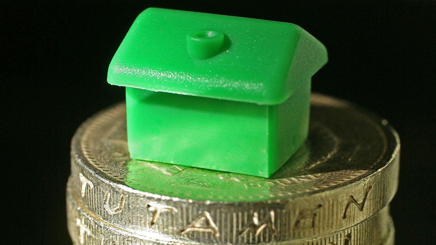 Etwas auf die hohe Kante legen