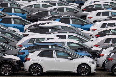 Die deutsche Wirtschaft wird 2026 nach neuester IWF-Prognose stärker zulegen als bislang erwartet. (Archivbild) Foto: Hendrik Sc