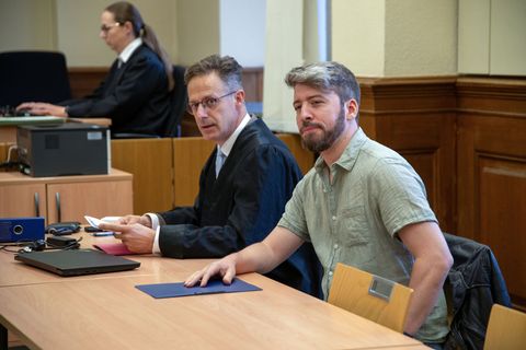 Der 38-Jährige sagte, er habe mit seinem friedlichen Protest ein Zeichen gegen den gesetzlich beschlossenen Atomausstieg setzen