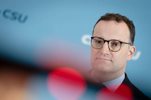 Unionsfraktionschef Jens Spahn steht wegen seiner Äußerungen über Donald Trump in der Kritik