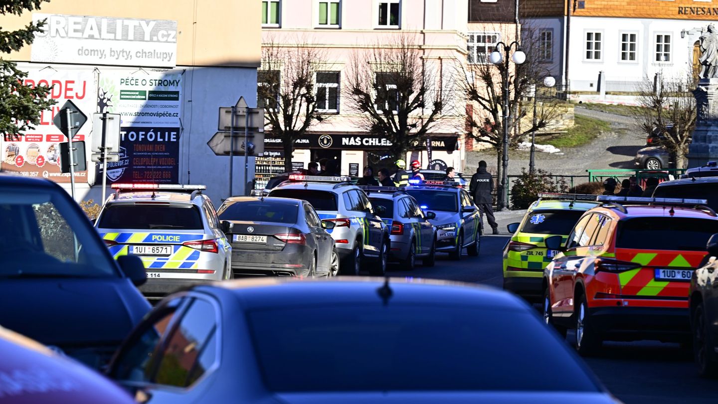 In einem Rathaus in Tschechien sind Schüsse gefallen. Foto: Hájek Ondøej/CTK/dpa