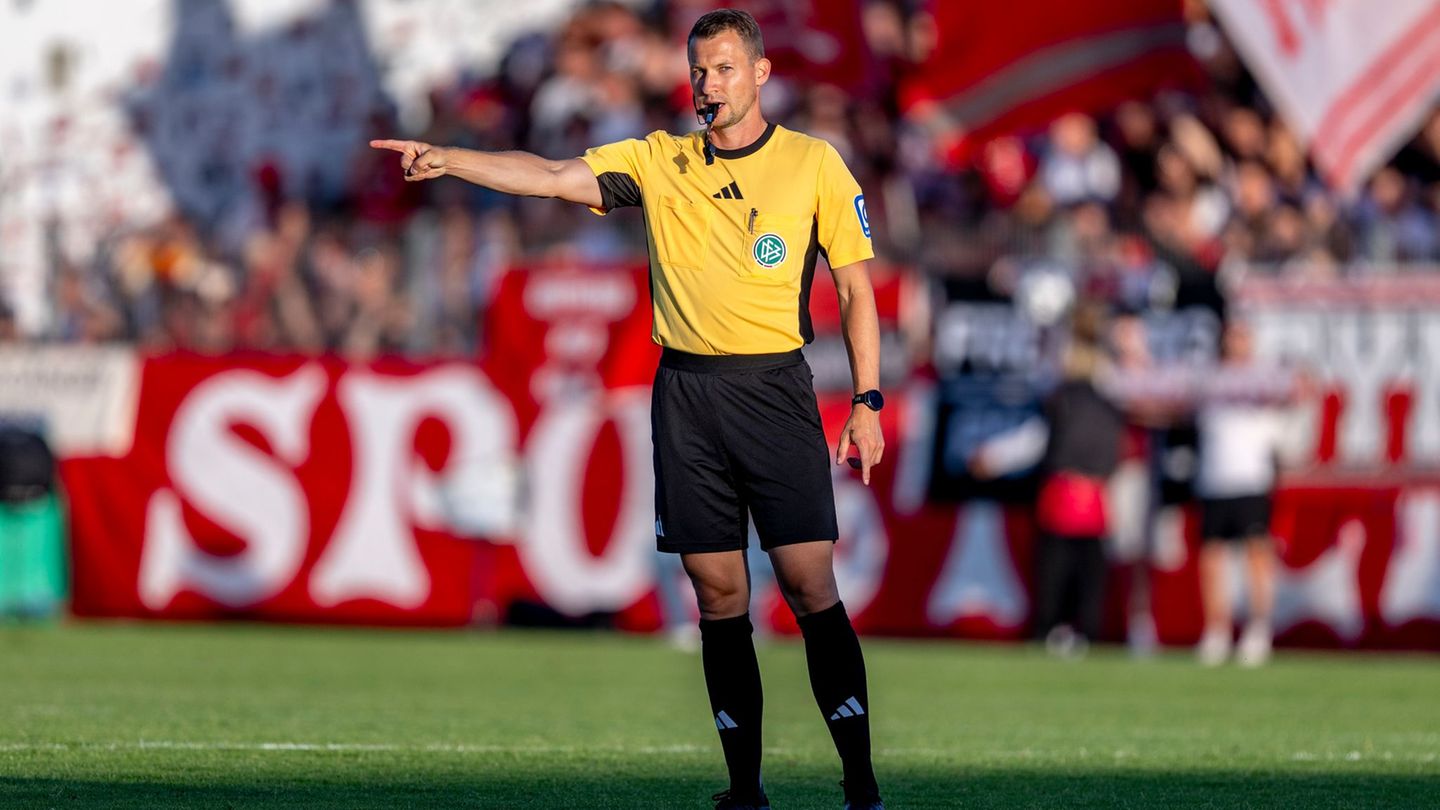 Florian Lechner sagt künftig nicht nur auf dem Fußball-Platz an, wo es langgeht. (Archivbild) Foto: David Inderlied/dpa