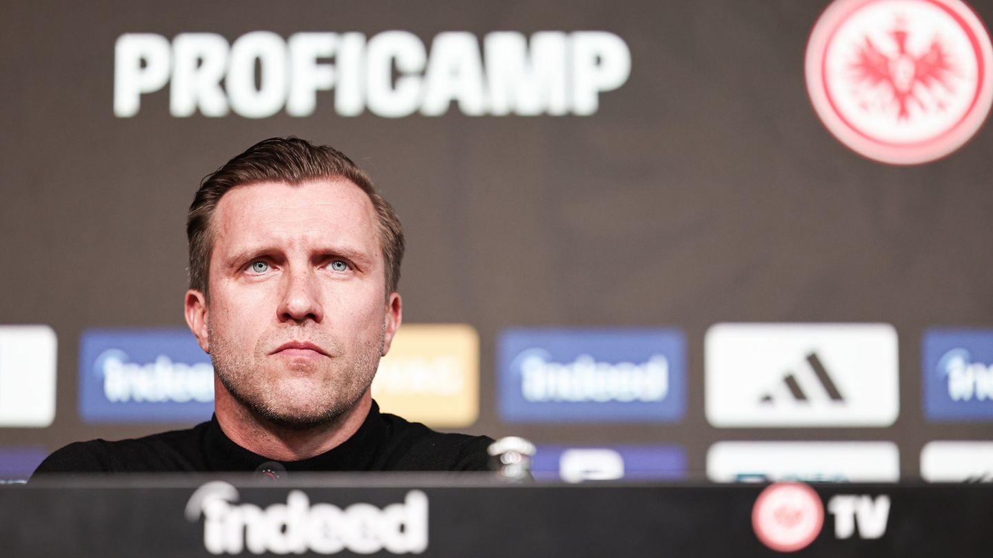 Bei der Trainersuche gefordert: Eintracht-Vorstand Markus Krösche. Foto: Hannes P. Albert/dpa