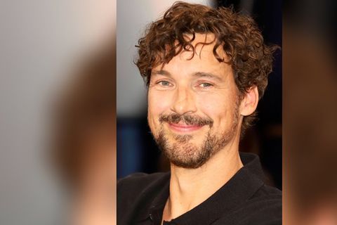 Florian David Fitz wird mit dem Ehrenpreis des Bayerischen Ministerpräsidenten ausgezeichnet.