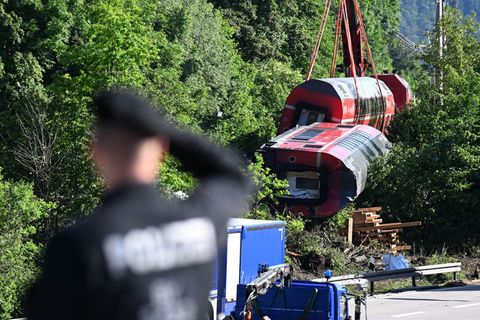Kaputte Betonschwellen waren die Unfallursache (Archivbild). Foto: Angelika Warmuth/dpa