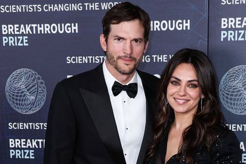 Doch nicht so wasserscheu? Ashton Kutcher und Mila Kunis.