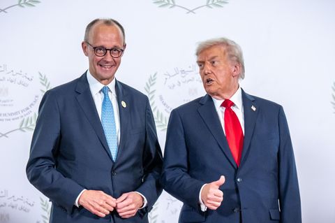 Friedrich Merz traf Donald Trump im vergangene Jahr unter anderem beim Gazagipfel in Scharm El Scheich in Ägypten