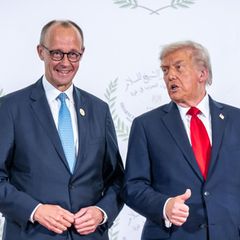 Friedrich Merz traf Donald Trump im vergangene Jahr unter anderem beim Gazagipfel in Scharm El Scheich in Ägypten