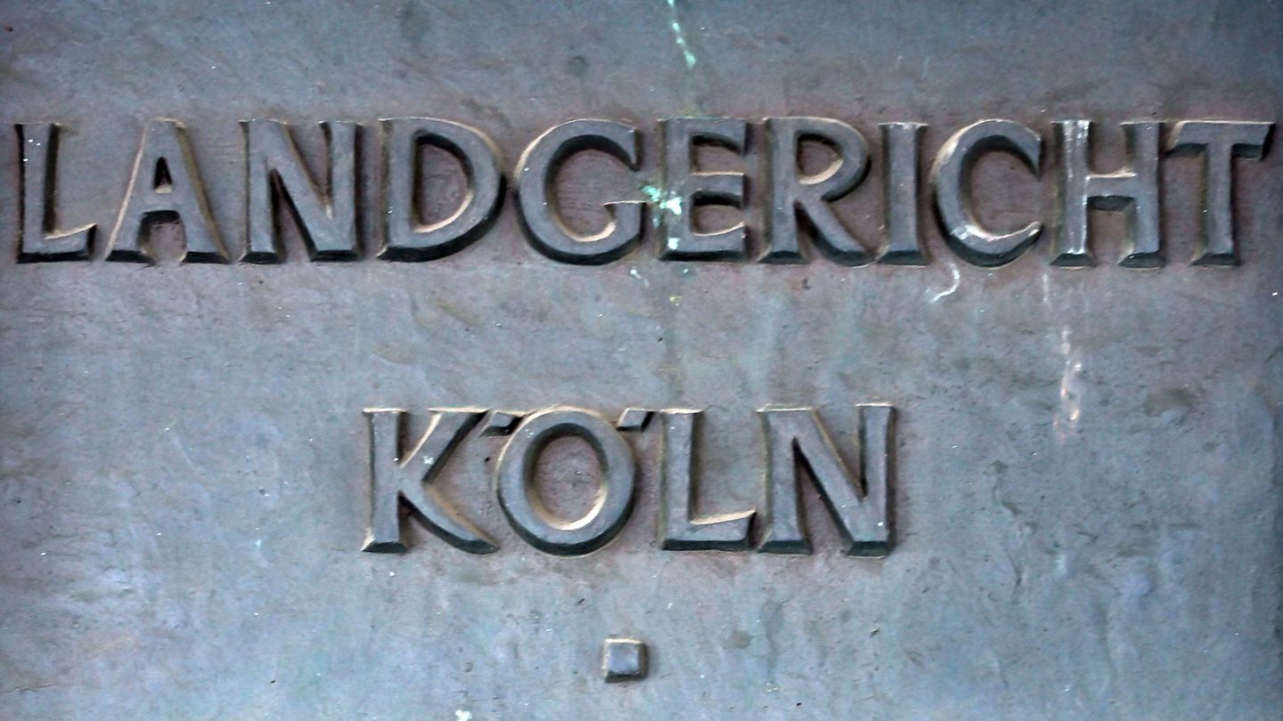 Gegen den Kopf einer Kölner Rocker-Gruppierung ist vor dem Kölner Landgericht Anklage erhoben worden. (Illustration) Foto: Feder