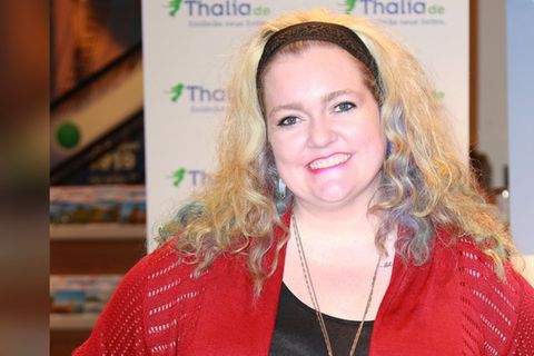 Colleen Hoover hat irreführende Medienberichte richtiggestellt.