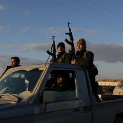 Syrische Regierungstruppen in Raka