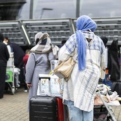 Ankommende Menschen aus Afghanistan: Die Bundesregierung widerruft viele Aufnahmezusagen