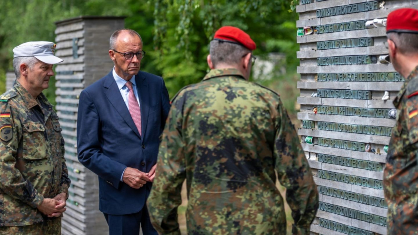 Merz in Kaserne Schwielowsee