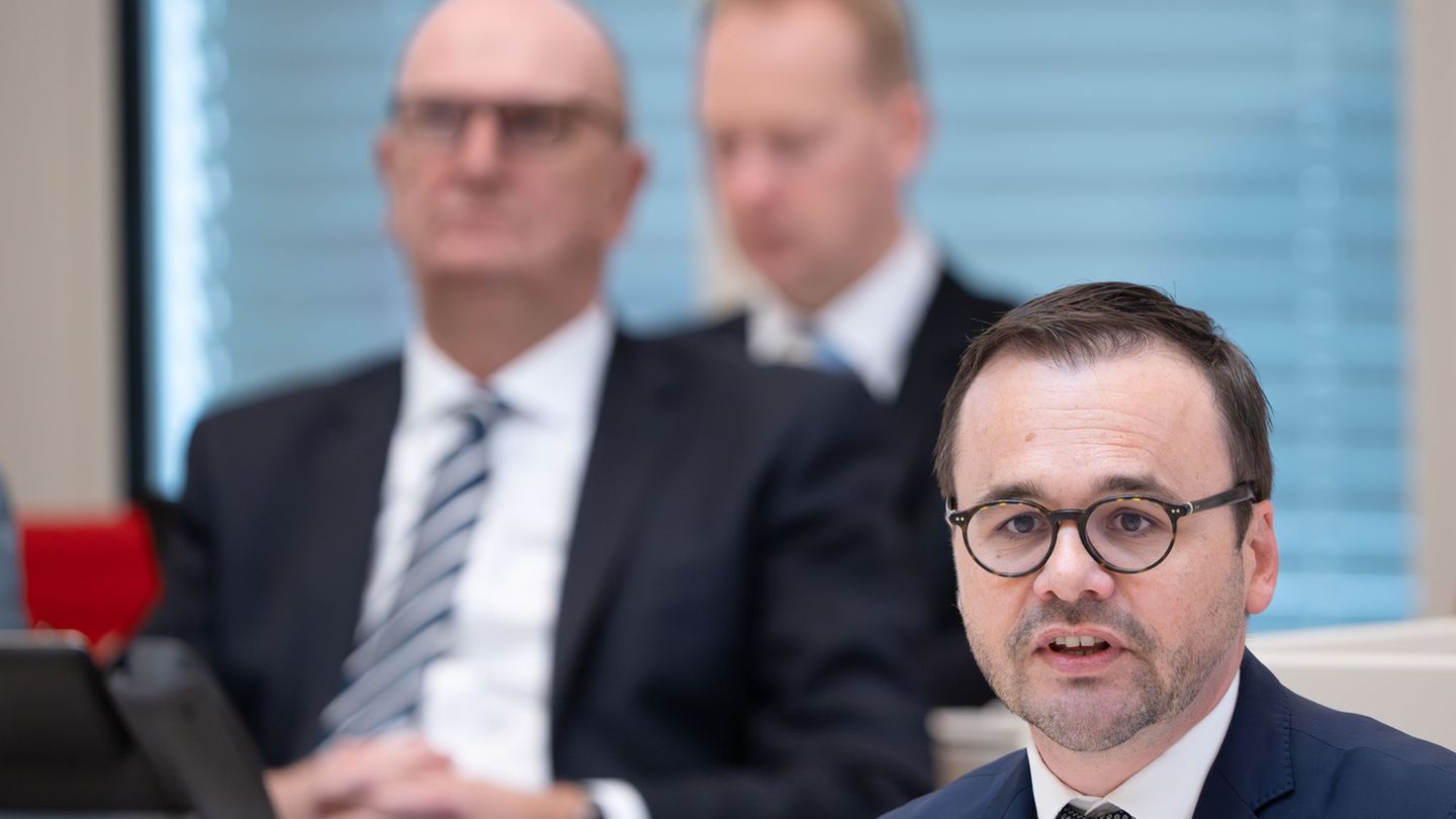 Die SPD von Brandenburgs Ministerpräsident Dietmar Woidke und die CDU von Landes- und Fraktionschef Jan Redmann verhandeln über