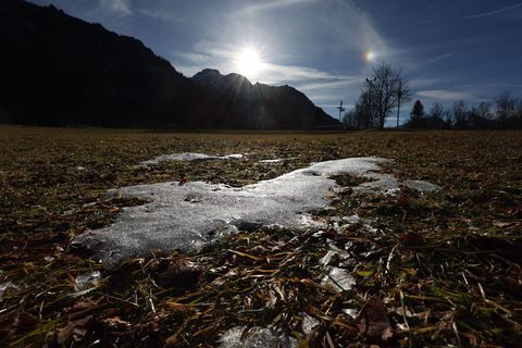 Kalt aber weitgehend sonnig sind die Wetteraussichten für Bayern. (Archivbild) Foto: Karl-Josef Hildenbrand/dpa