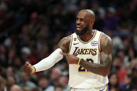 LeBron James gehört nach langer Zeit nicht zur Startformation im All-Star-Spiel der NBA. Foto: Amanda Loman/AP/dpa