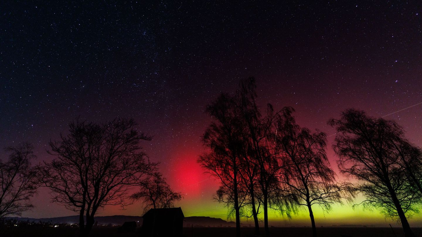 Wie weit die Polarlichter im Süden zu sehen sind, hängt laut dem DWD von der Stärke des Ausbruchs auf der Sonne ab. Foto: Matthi
