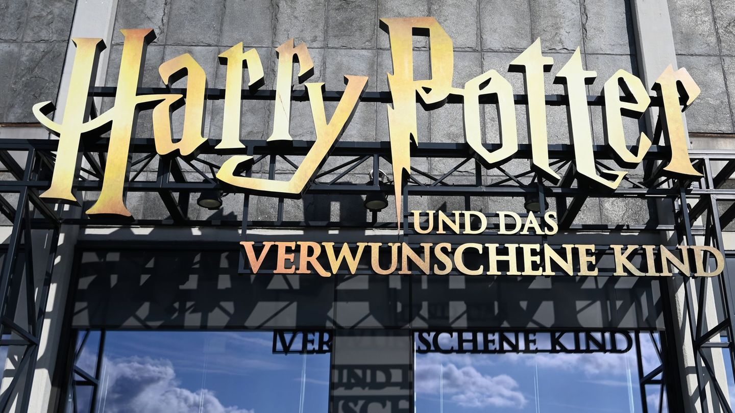 Am 26. Juli wird Harry Potter das letzte Mal in Hamburg zaubern. (Archivbild) Foto: David Hammersen/dpa