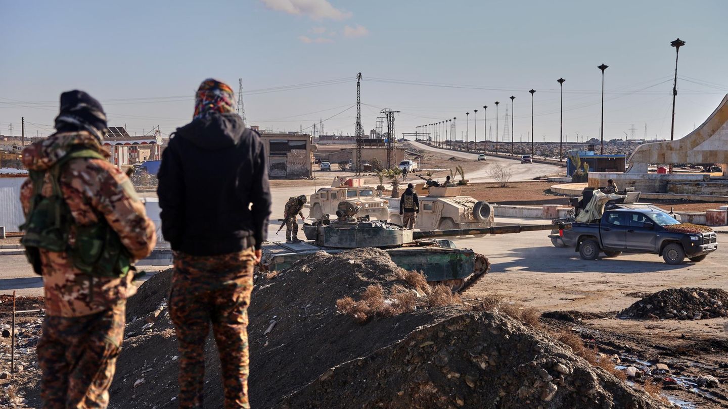 Syrien: Soldaten der kurdisch geführten und von den USA unterstützten Syrischen Demokratischen Kräfte (SDF)