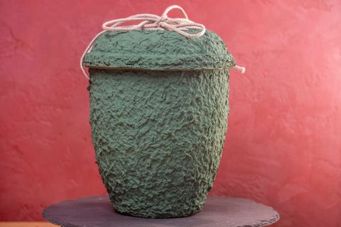 Die Bestattung in Rhein und Mosel ist jetzt in Rheinland-Pfalz möglich. (Symbolbild) Foto: Harald Tittel/dpa