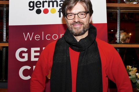 Der Kameramann Florian Hoffmeister erhält den Marburger Kamerapreis 2026. (Archivfoto) Foto: Barbara Munker/dpa