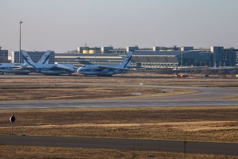 Wie geht es weiter mit den Flughäfen in Leipzig/Halle und in Dresden? Foto: Jan Woitas/dpa