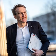 Daniel Günther, 52, regiert seit 2017 in Schleswig-Holstein. Im Landtag im hohen Norden ist die AfD nicht vertreten