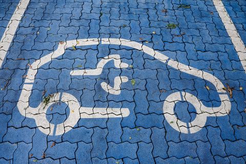 Die Datenübertragung durch Elektroautos kann zum Problem werden, meint der Präsident des Thüringer Verfassungsschutzes, Stephan