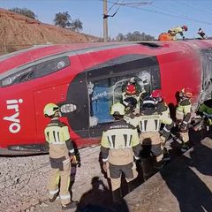 Rettungskräfte an der Unglücksstelle im Süden Spaniens