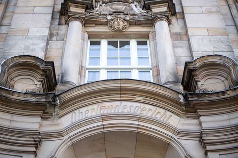 Ein Terrorverdächtiger aus Leverkusen steht vor Gericht. (Symbolbild) Foto: Marius Becker/dpa