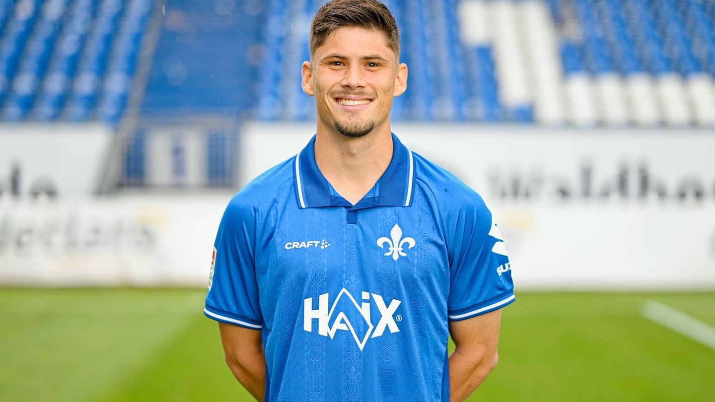 Wird nach Österreich verliehen: Darmstadts Leon Klassen Foto: Uwe Anspach/dpa