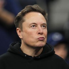 Elon Musk scherzte einst auch über einen Kauf von Twitter. Dann übernahm er den Kurznachrichtendienst 2022